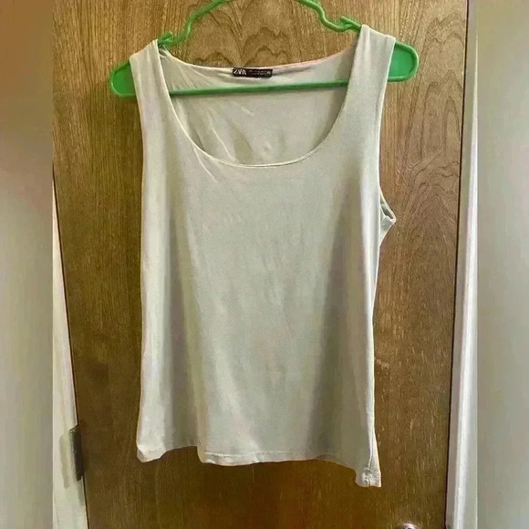 Zara Cream Nude Fitted Sleeveless Tank Top Size L Built-in Bra Butter Soft - Picture 1 of 6